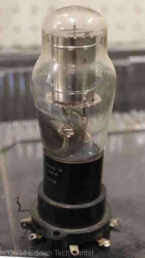 What is difference between vacuum tube and semiconductor? - Compound ...